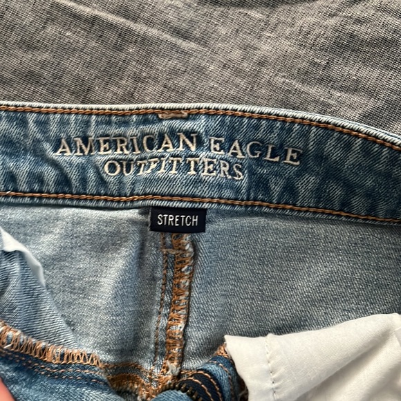 AE Distressed denim shorts - Picture 4 of 4